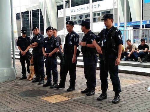 如何设置保安服务合同中的KPI考核指标？